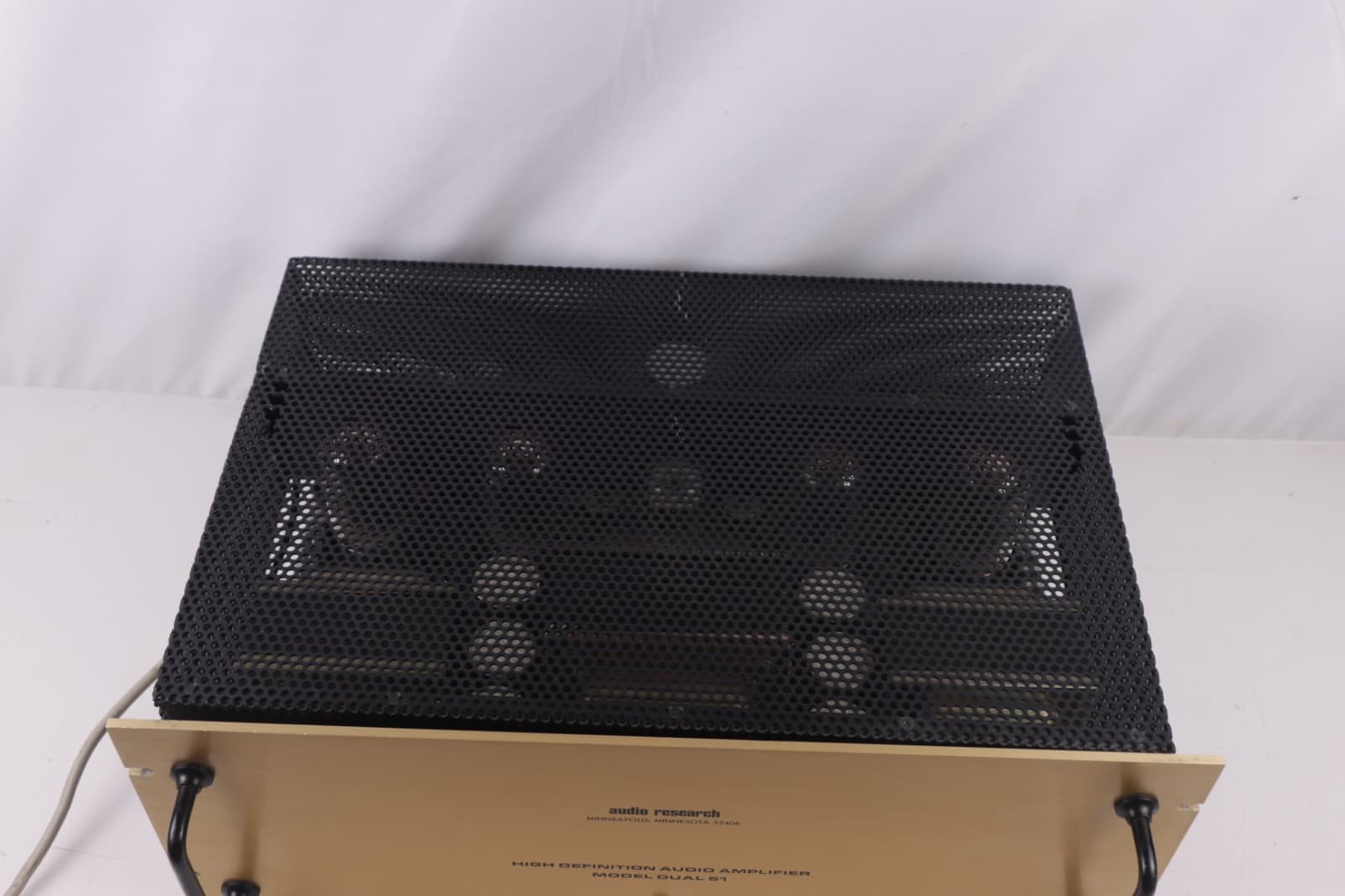 Audio Research Dual 51 Power Amplifier== Looks & Sound Great! 4