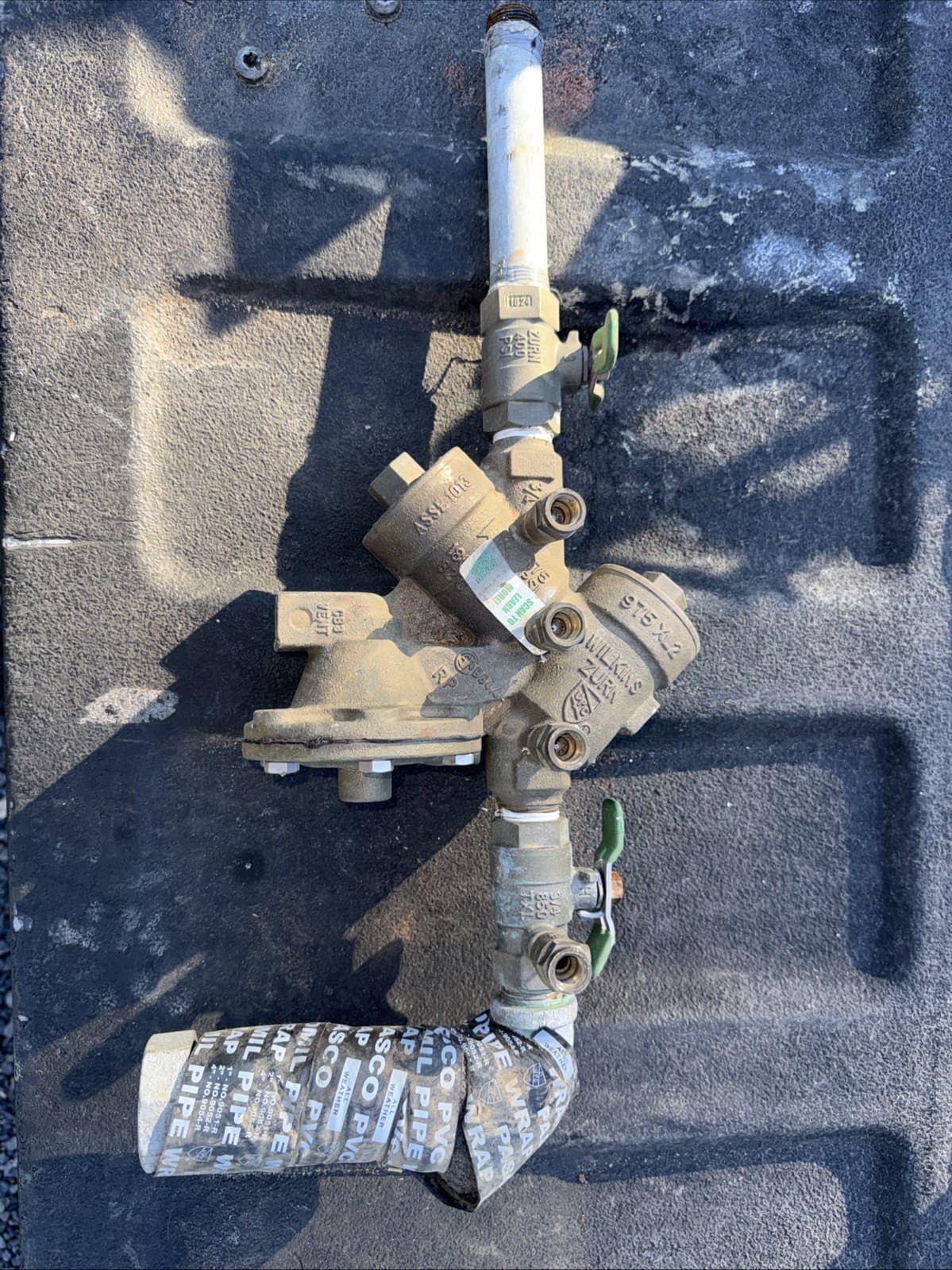 5 Wilkins 34-975XL 3/4" 975XL Reduced Pressure Principle Backflow Preventer 2