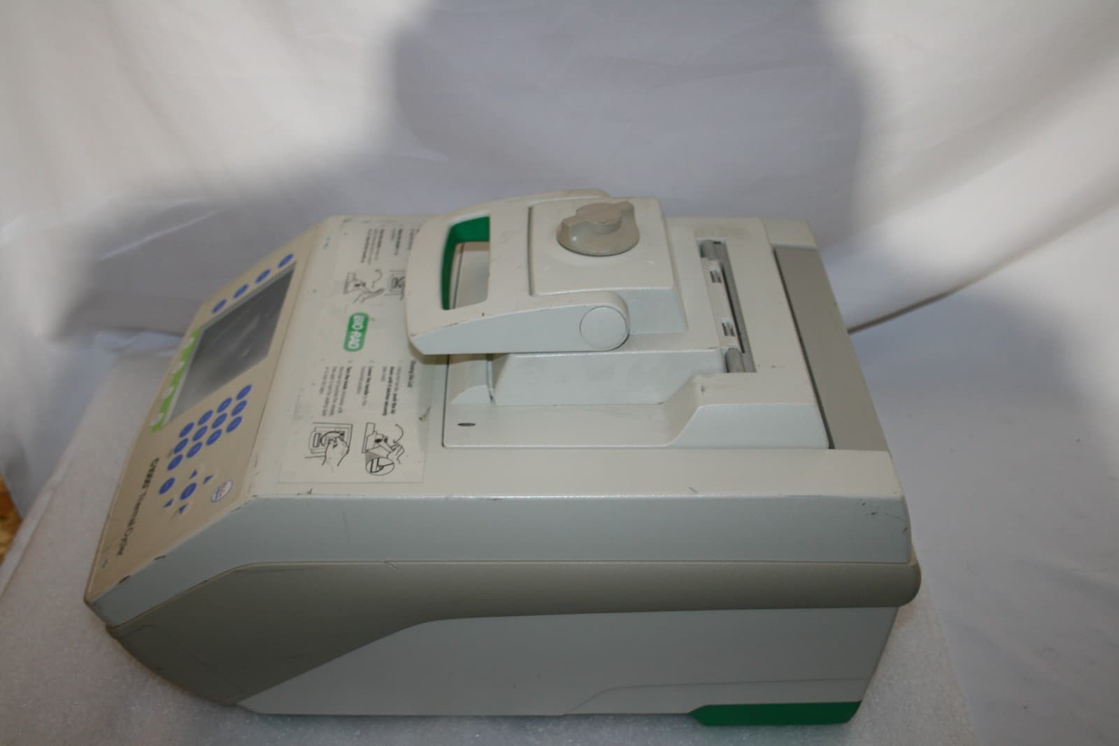 Bio-Rad C1000 Touch PCR Thermal Cycler with 96 Well Reaction Module 4