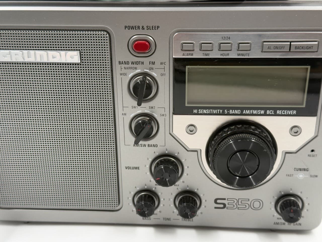 Grundig S350 5 Band AM/FM/SW BCL Receiver (No Power Brick) Tested Works 2