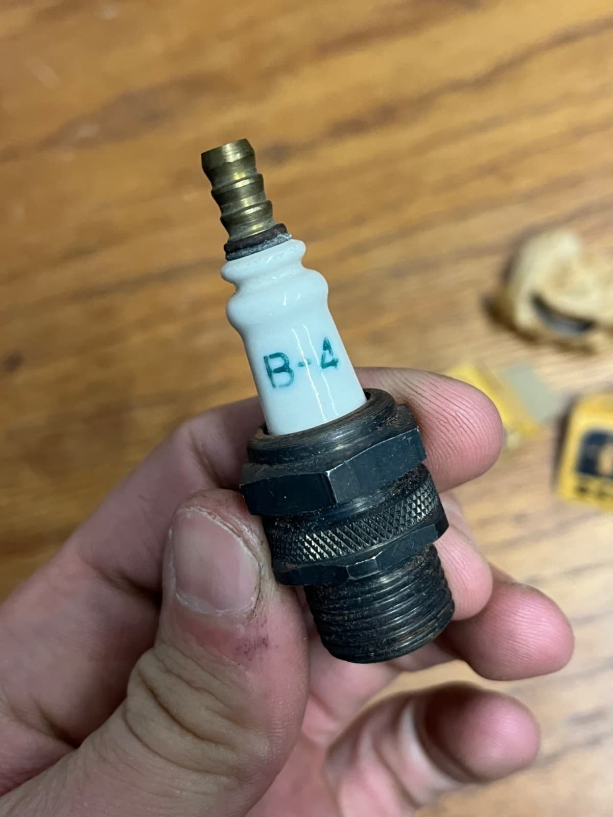 NOS Vintage Fisk Tire B-4 Spark Plug 18mm 7/8" Hex w/ Original Box 3
