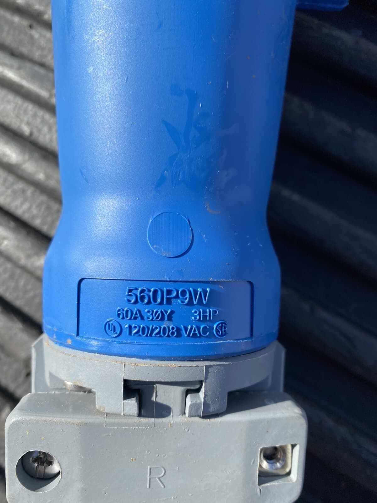 Hubbell Watertight Plug 560P9w 60 Amp 3 Phase 120/208 Vac