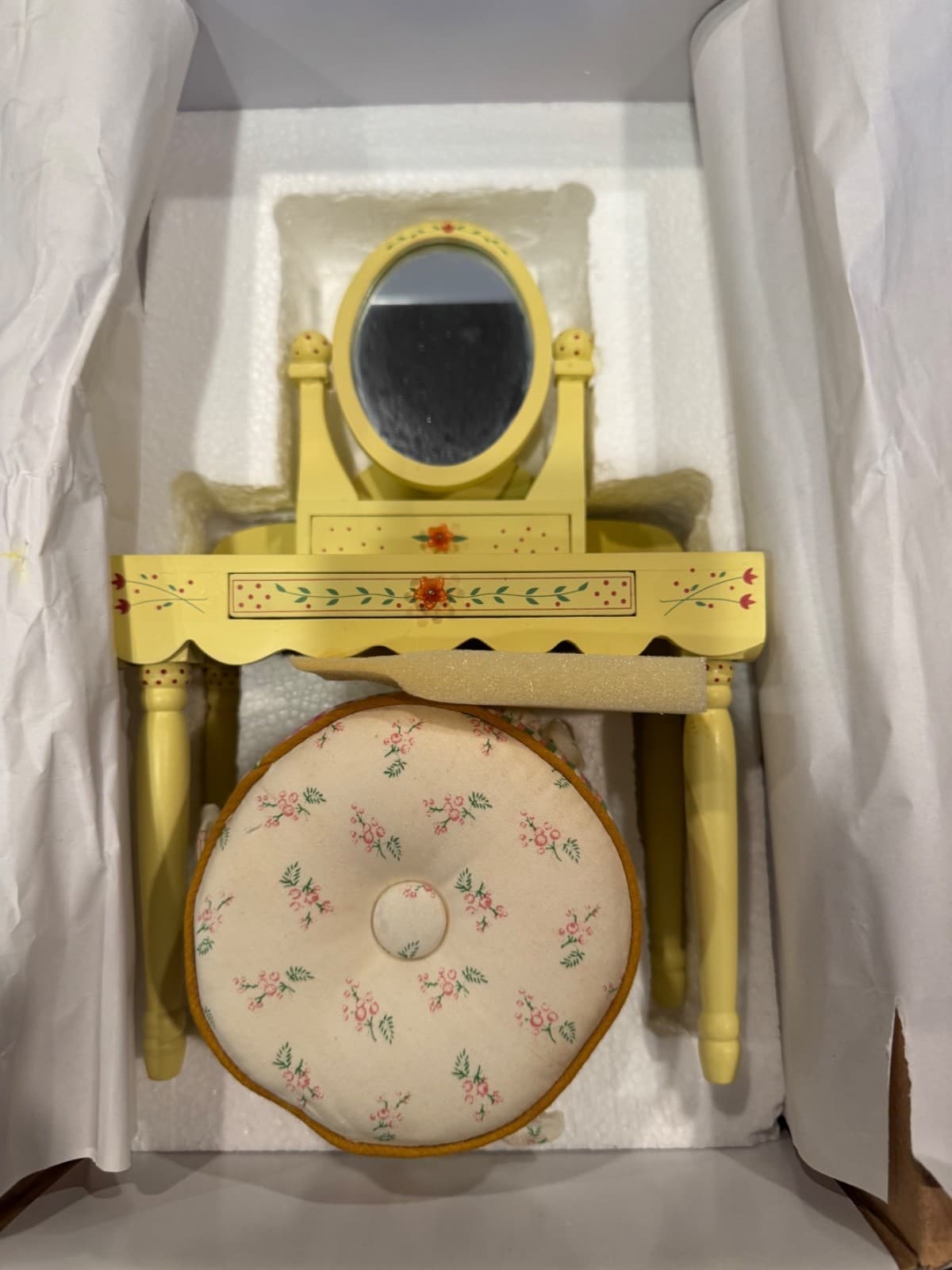 RARE - Vintage - Mary Engelbriet Vanity & Stool in original box 3