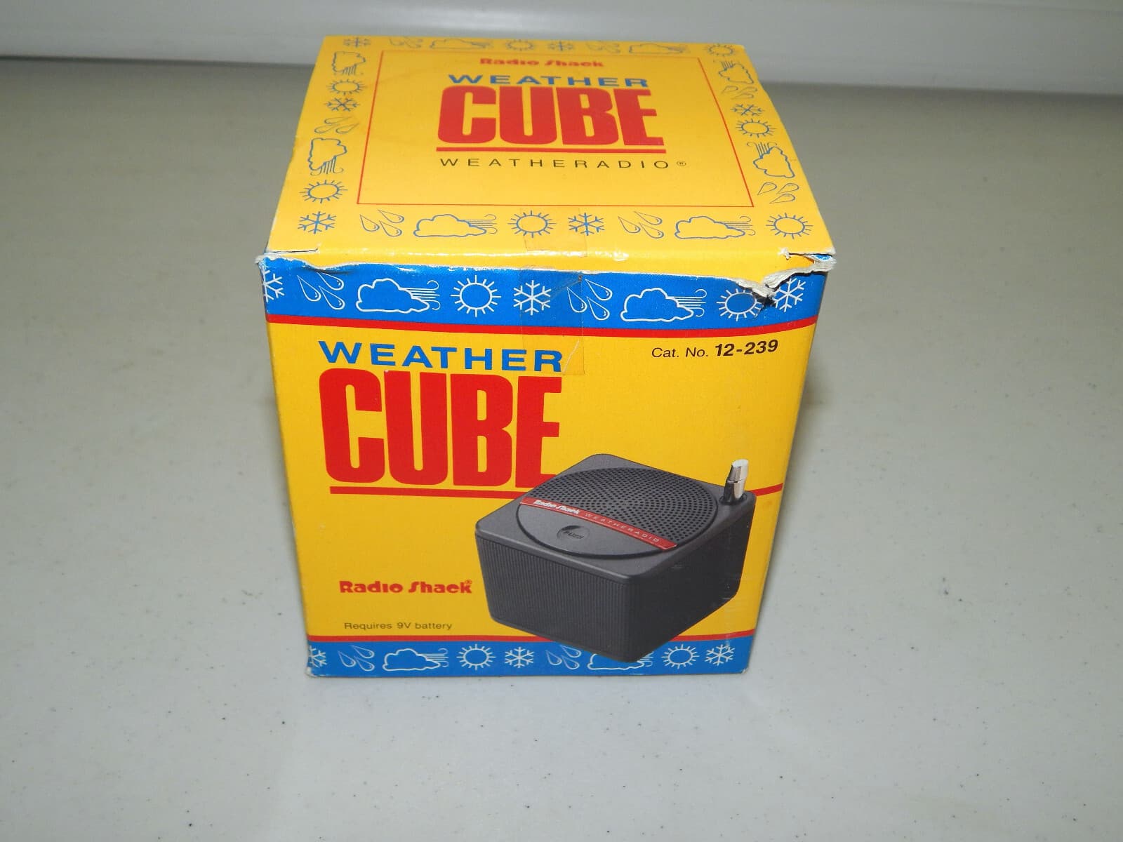 *NO RADIO-READ* VTG Radio Shack Weatheradio Cube 12-239 BOX FOAM & MANUAL ONLY! 2