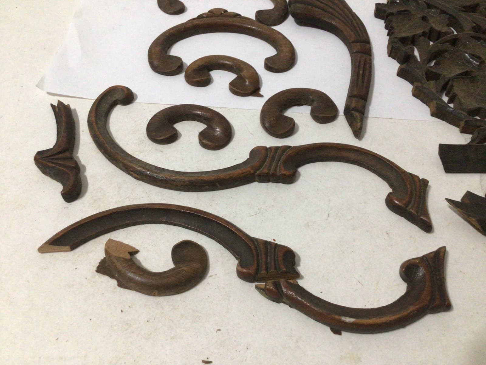 Vintage Ornate  Carved Wood Design Pieces Applique from Old Furniture 4