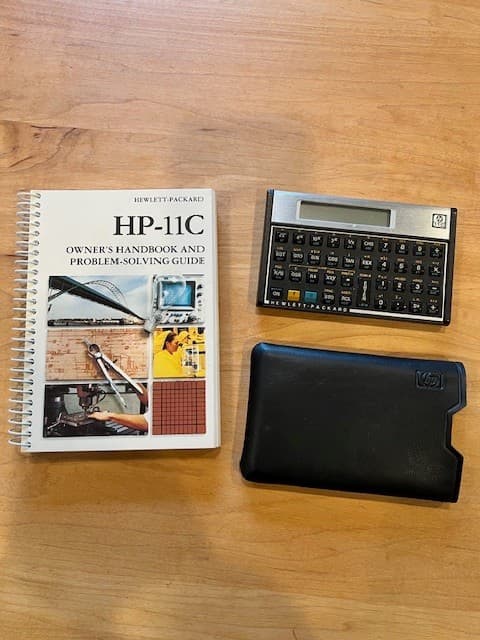 HEWLETT-PACKARD HP-11C  Scientific Calculator Vintage Mint Condition WITH Manual