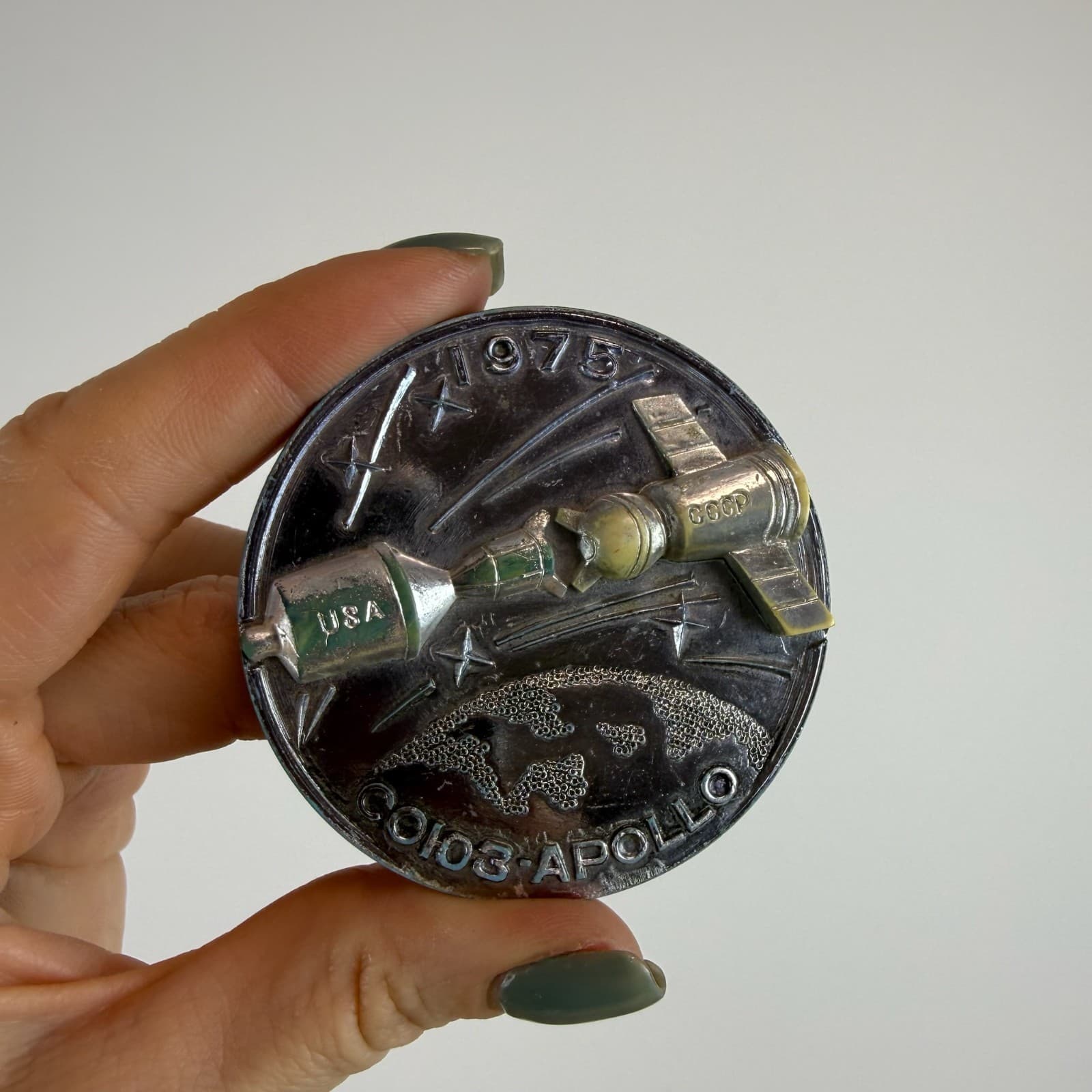 USSR Medal Table Medal - Soyuz Satellite Apollo 1975 Space Cosmos