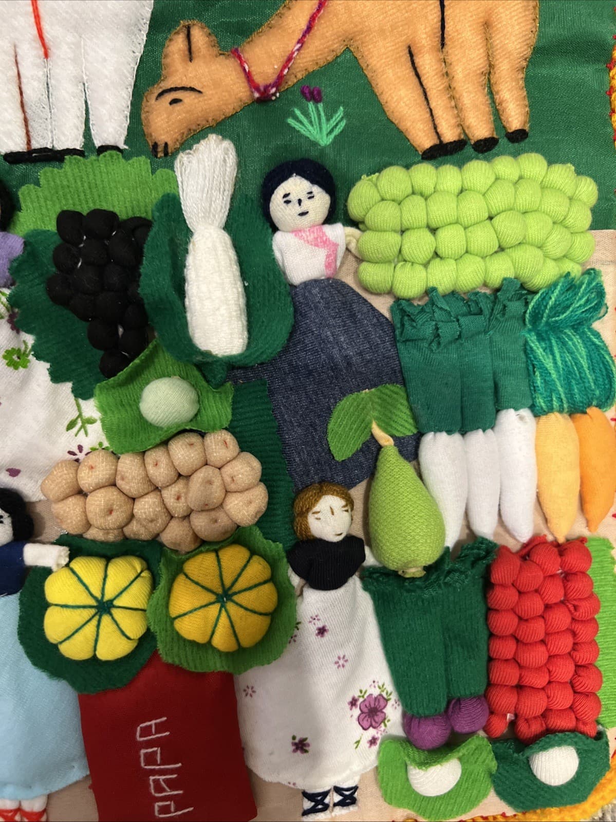 Handmade Peruvian Arpillera Folk Art 3D Applique Tapestry Wall Hanging 18x11 3