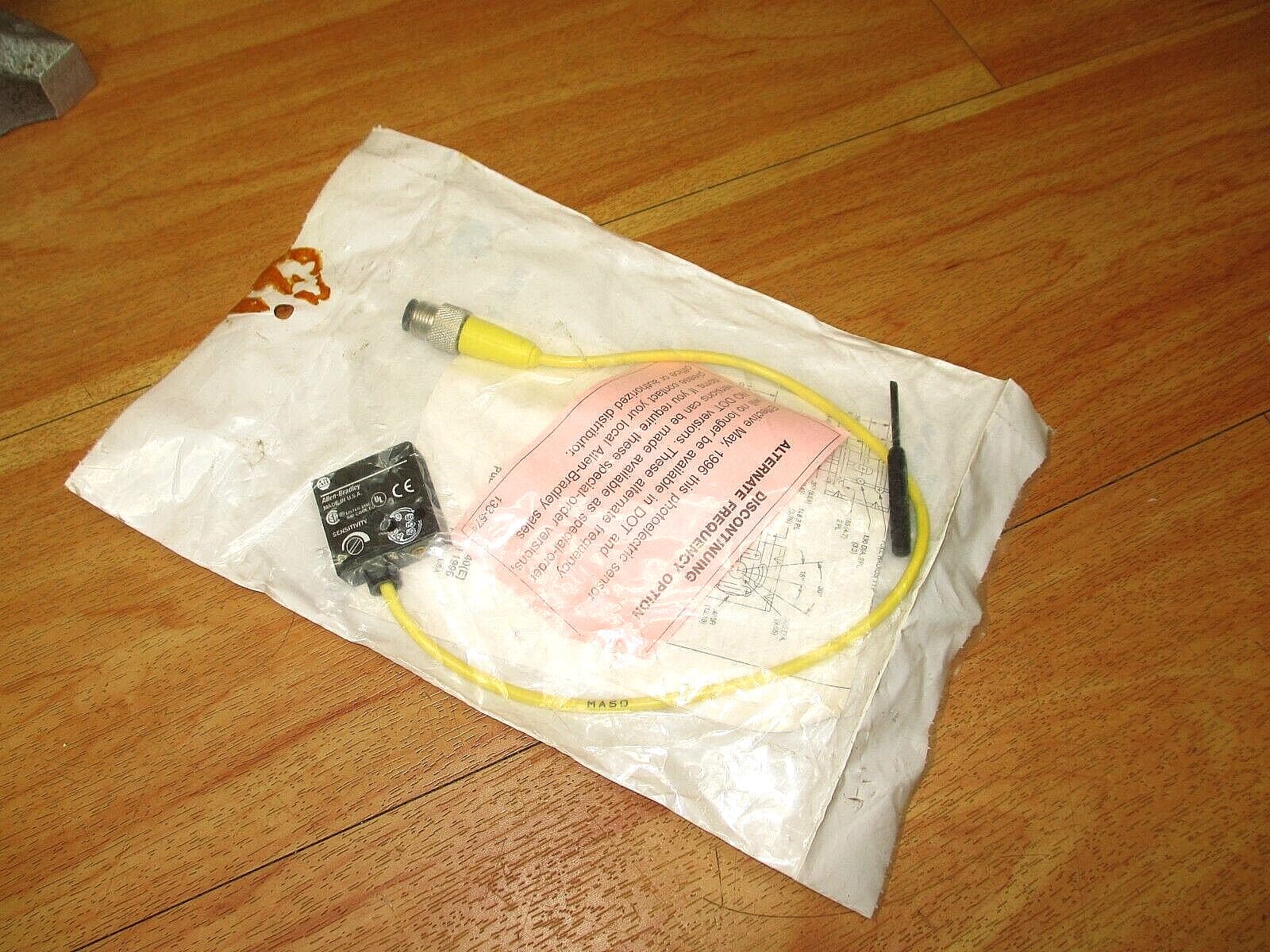 Allen Bradley 42SMP-7000-QD *NEW SEALED* Photoswitch Diffuse Sensor 4