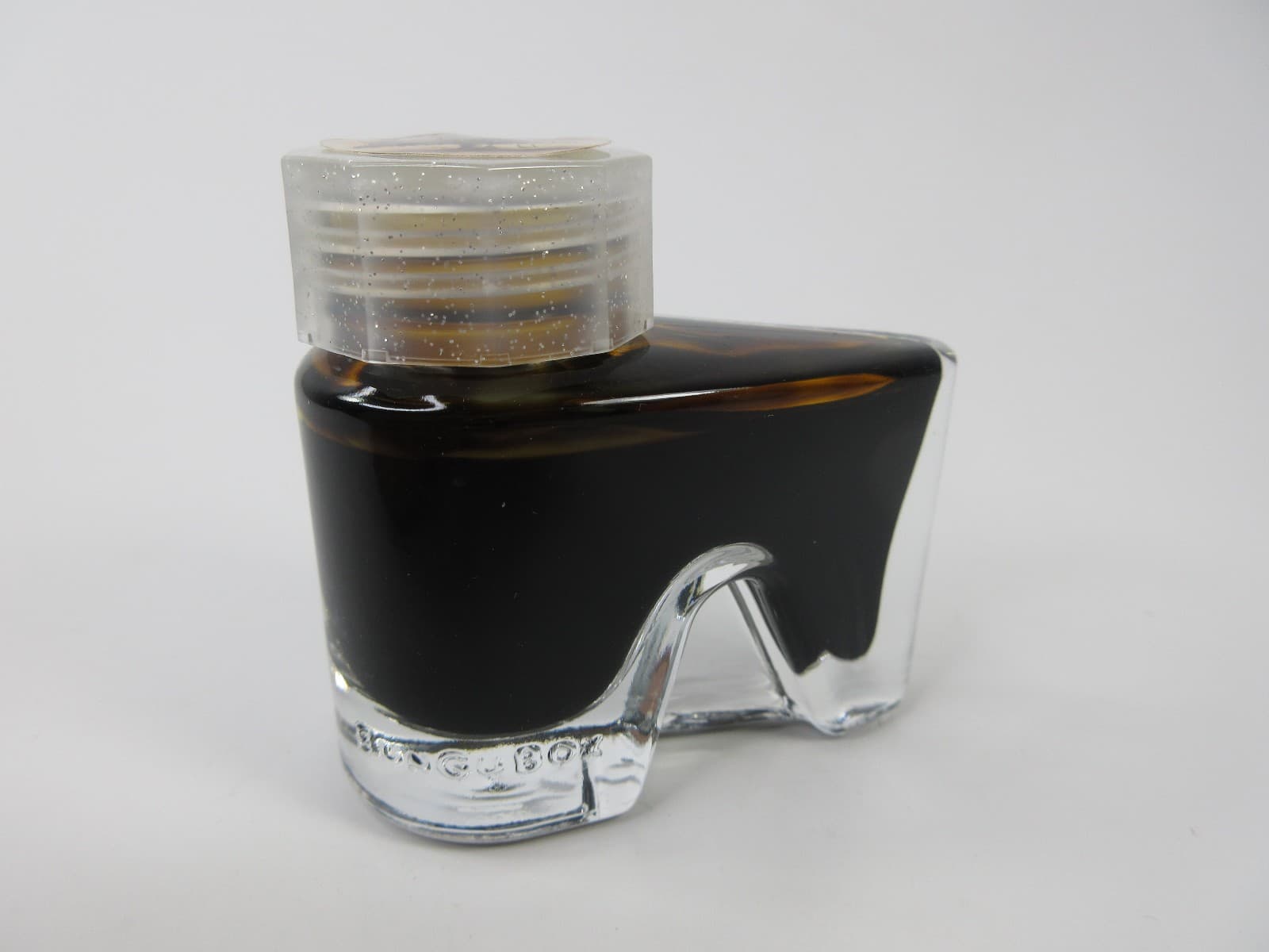 Bungubox Ink Tells More 30ml - Nostalgia Medium Brown Sepia Glass Boot Bottle 3