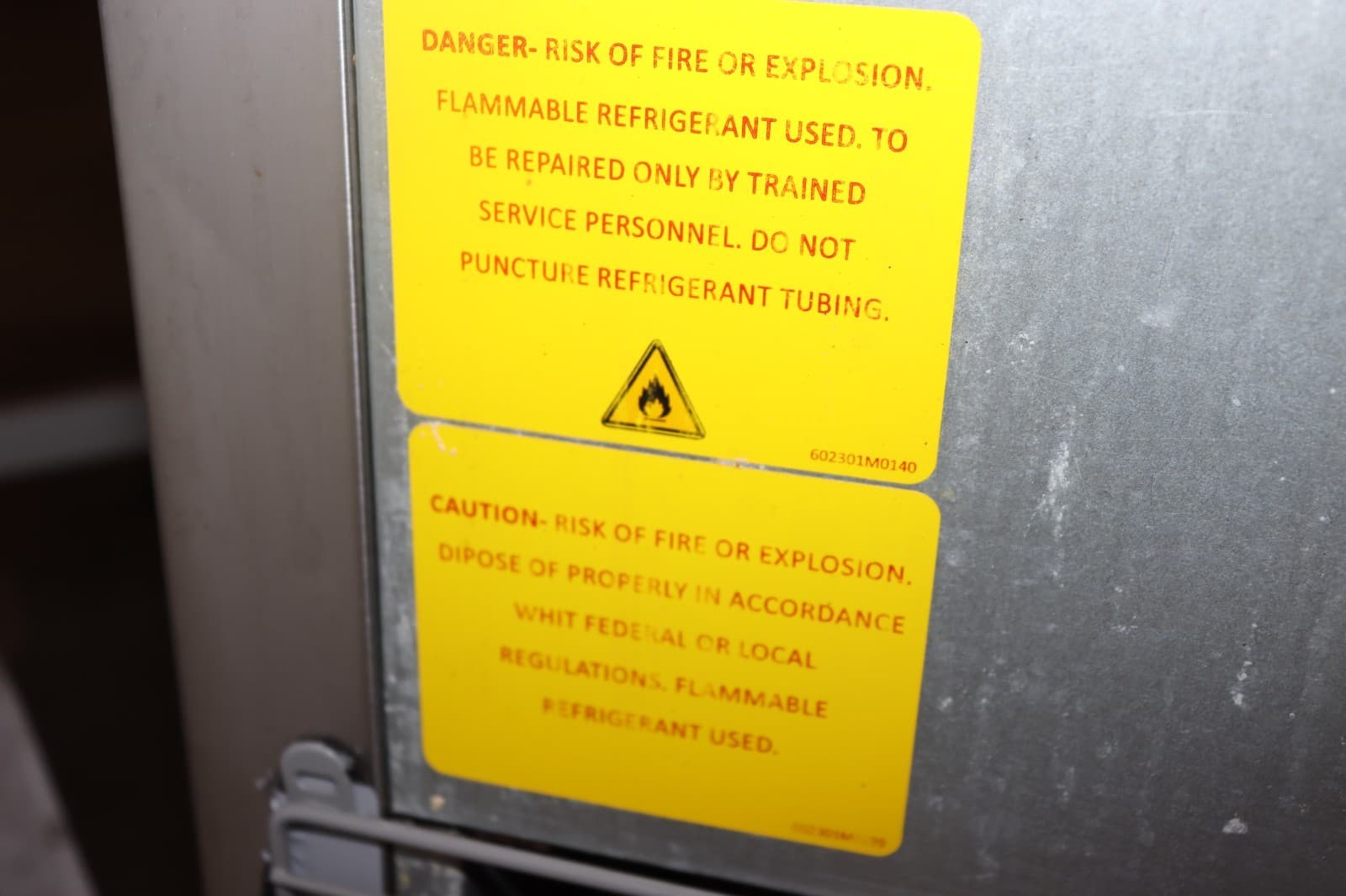 Asber AUTF-48 HC 48" 2-Section Undercounter Freezer w/ 2 Doors, 12.1 cu. ft. 5