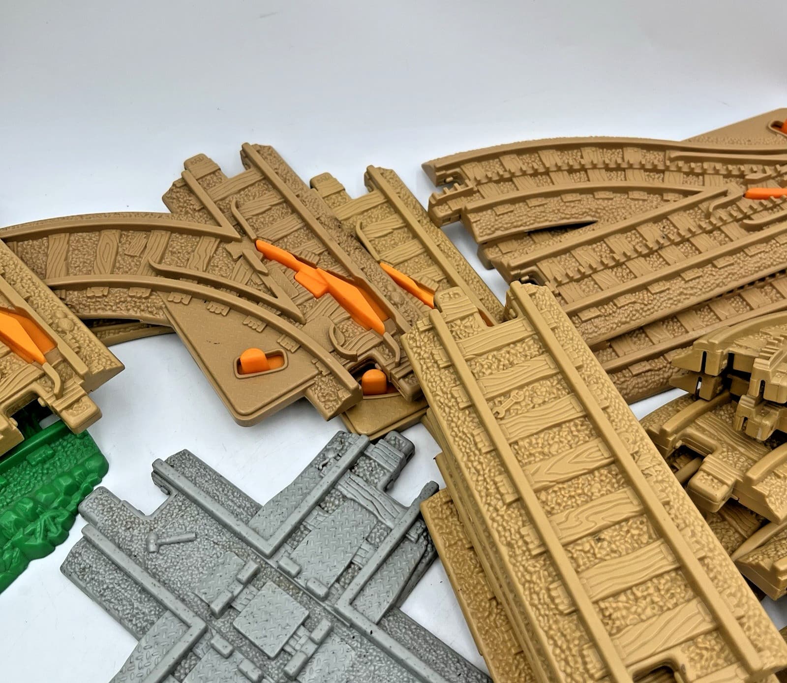 Fisher Price GeoTrax Lot from Rope 'N Ride Ranch & Other Train sets 31 pieces 6