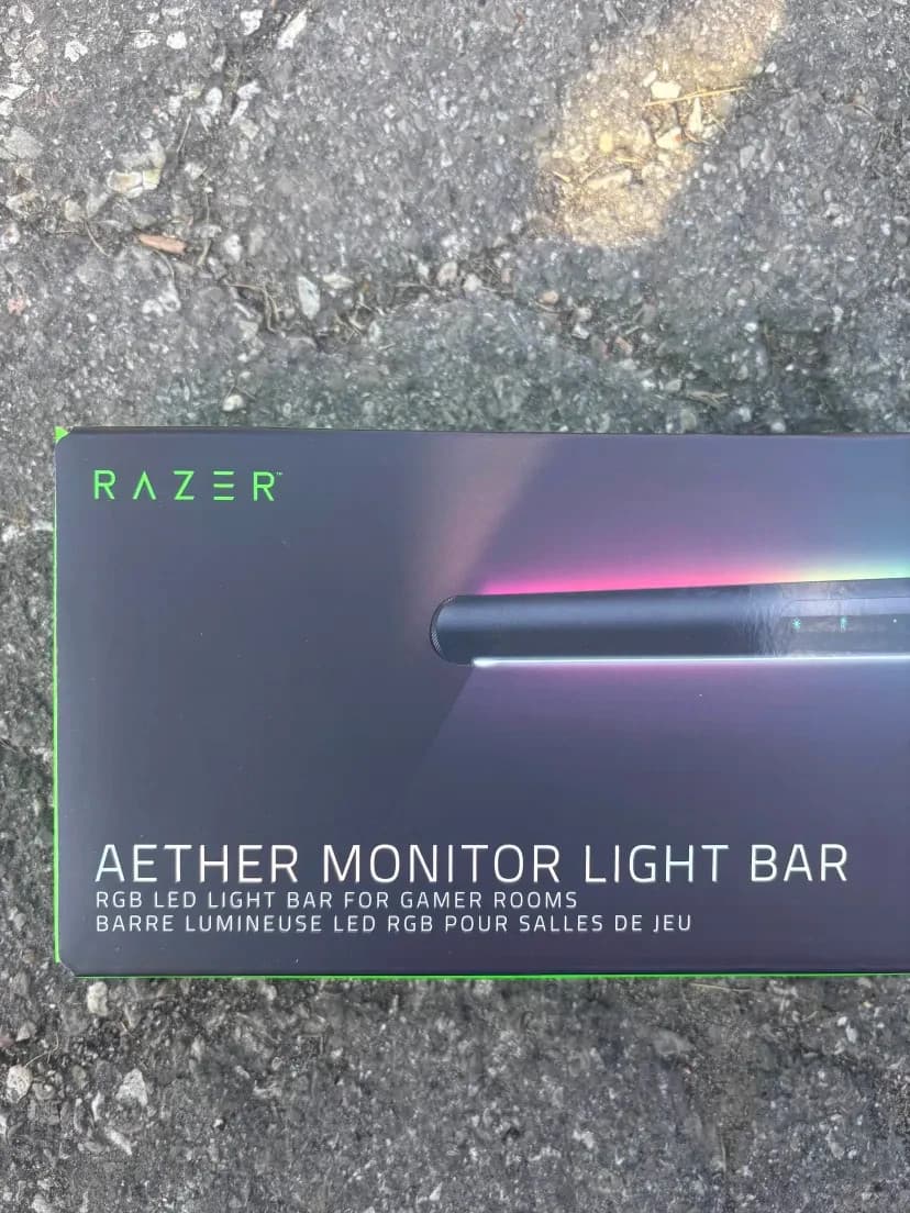 Razer - Aether Monitor RGB LED Light Bar - Black - Gaming Accesory 2