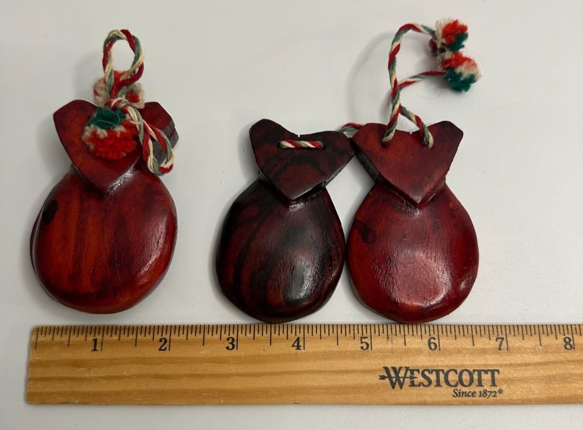 vtg 2 pairs of wooden castanets/percussion instrument/musical toy/shell shaped 3