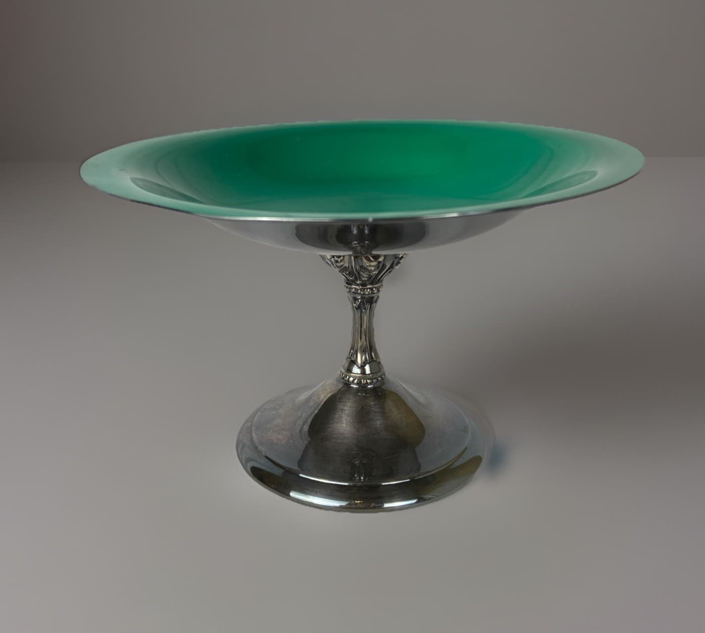Vintage Reed & Barton Silver Plate Pedestal 141 Green Enamel Round Dish 7" 2
