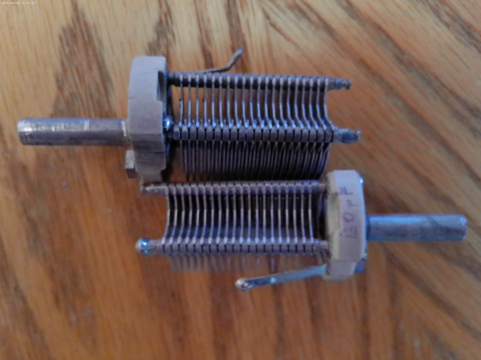 Two Used Variable Capacitors Tested Good 150pf 2
