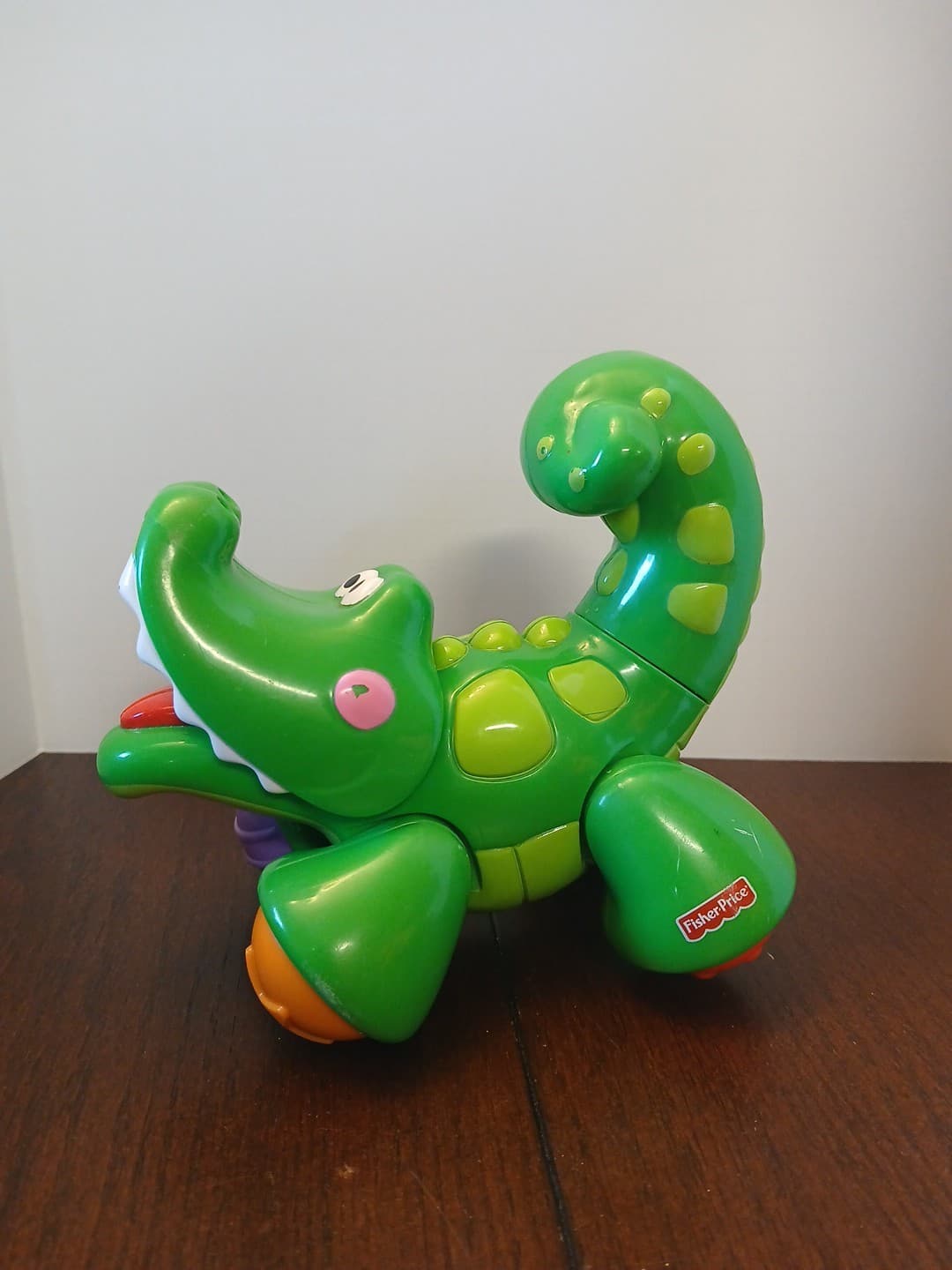 FISHER PRICE AMAZING ANIMALS ALLIGATOR, SENSORY, JOINTED, CLICK CLACK TOY