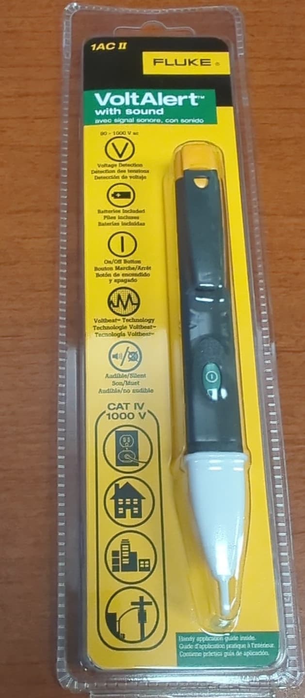 Fluke 1AC II VoltAlert Non-Contact Voltage Tester, Pocket-Sized, 90-1000V AC-NEW