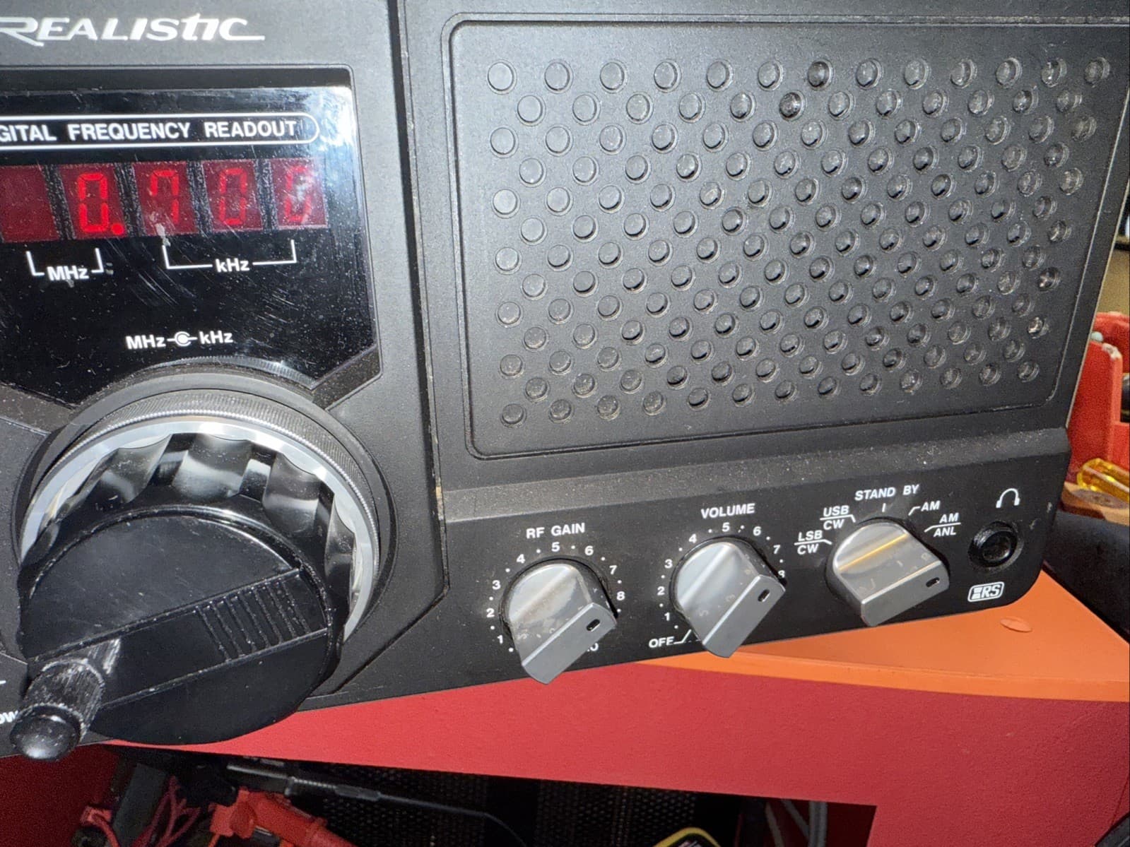 Realistic DX-300 Receiver Works Probably Needs Some Deoxit Picked Up CW & SSB 3