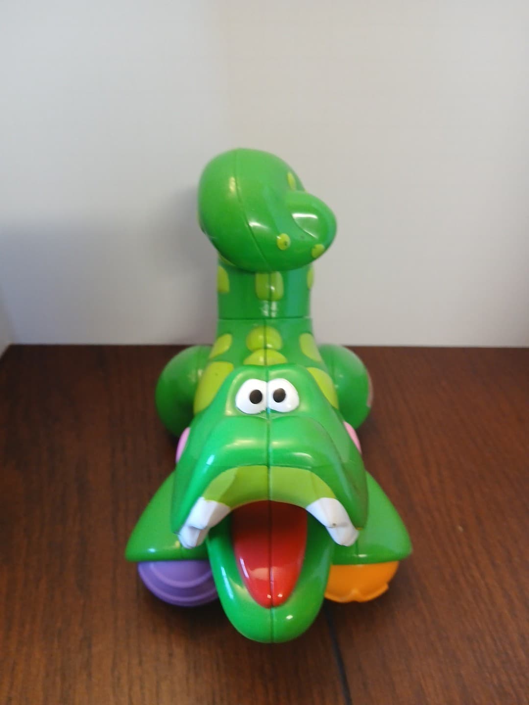 FISHER PRICE AMAZING ANIMALS ALLIGATOR, SENSORY, JOINTED, CLICK CLACK TOY 3