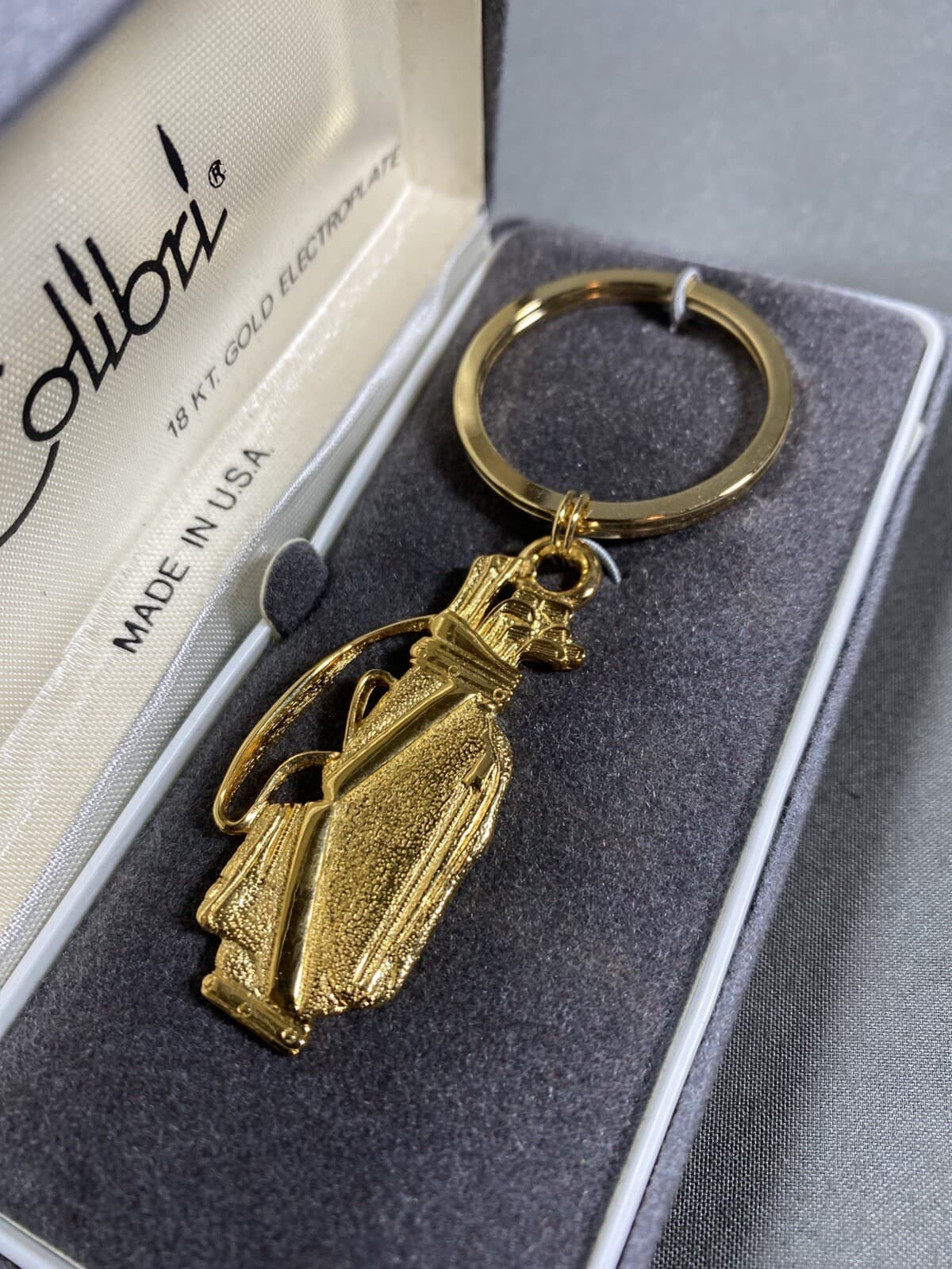 Vintage COLIBRI Golf Bag 18 kt. Gold Electroplate Keychain Key ring Fob NEW 2