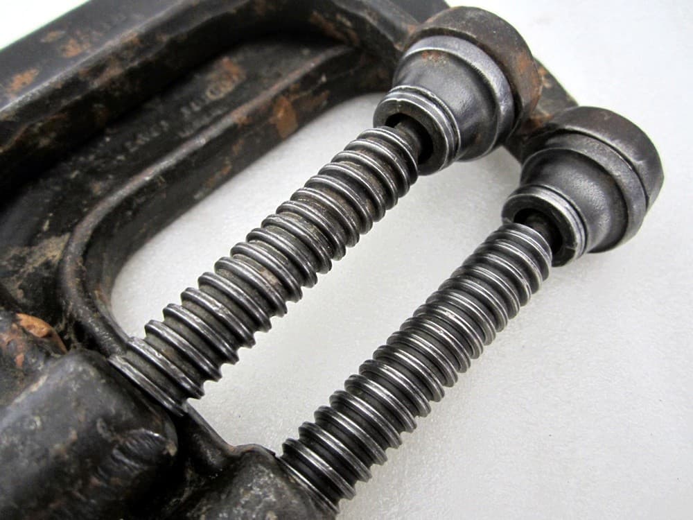 2x Armstrong Heavy Duty 2" C-Clamp 78-402 Drop Forged Made in USA 3