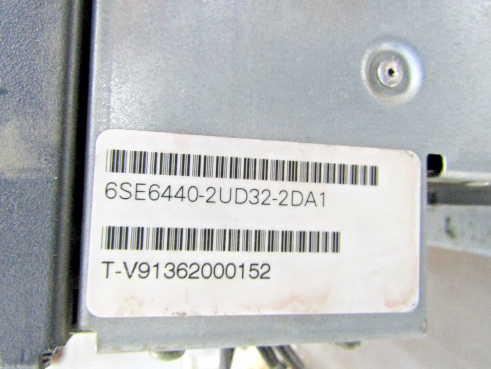 🔥SIEMENS MICROMASTER 440 22KW DRIVE WITH KEYPAD 6SE6440-2UD32-2DA1 4