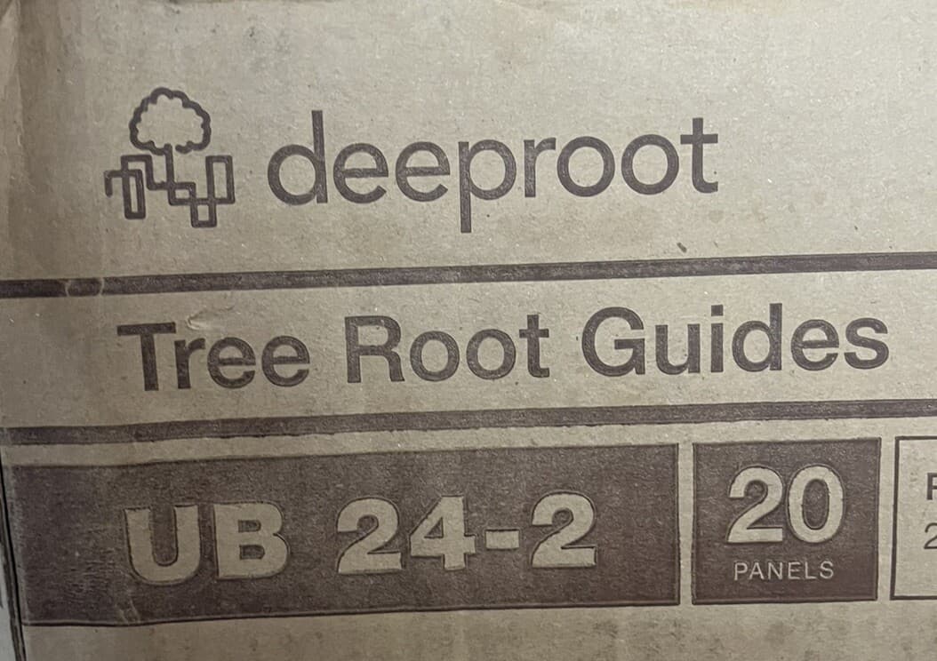 DeepRoot UB 24-2 Tree Root Barrier Black 20 Panels 24”x24” 3