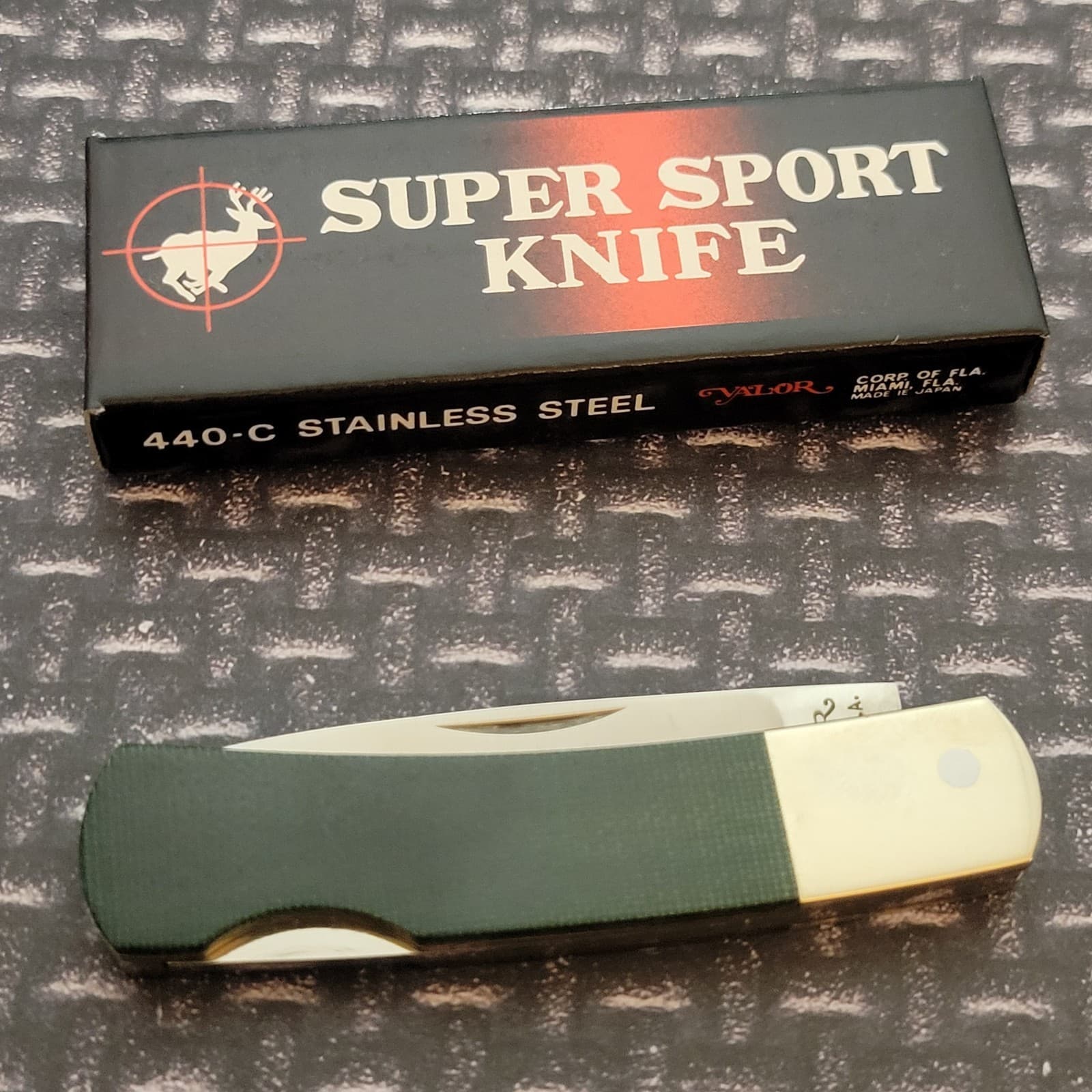 Valor 354 Lockback Knife Made In Japan Green Micarta Handles 440 SS Blade