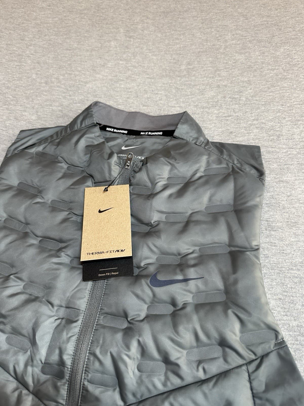 Nike Therma-FIT ADV Repel Down Running Vest Gray Men’s Size Small FB7542-084 NWT 6