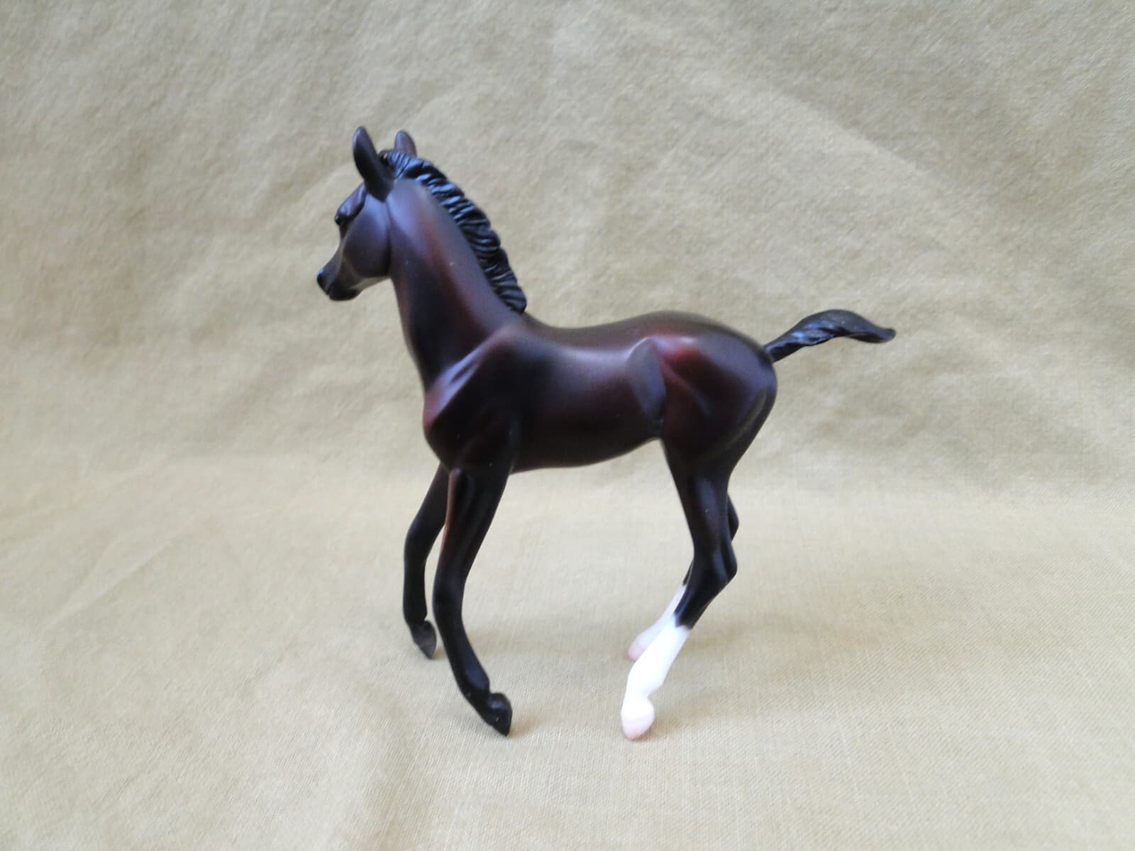 Breyer Classic: Vet Care Morgan Foal #61039 3