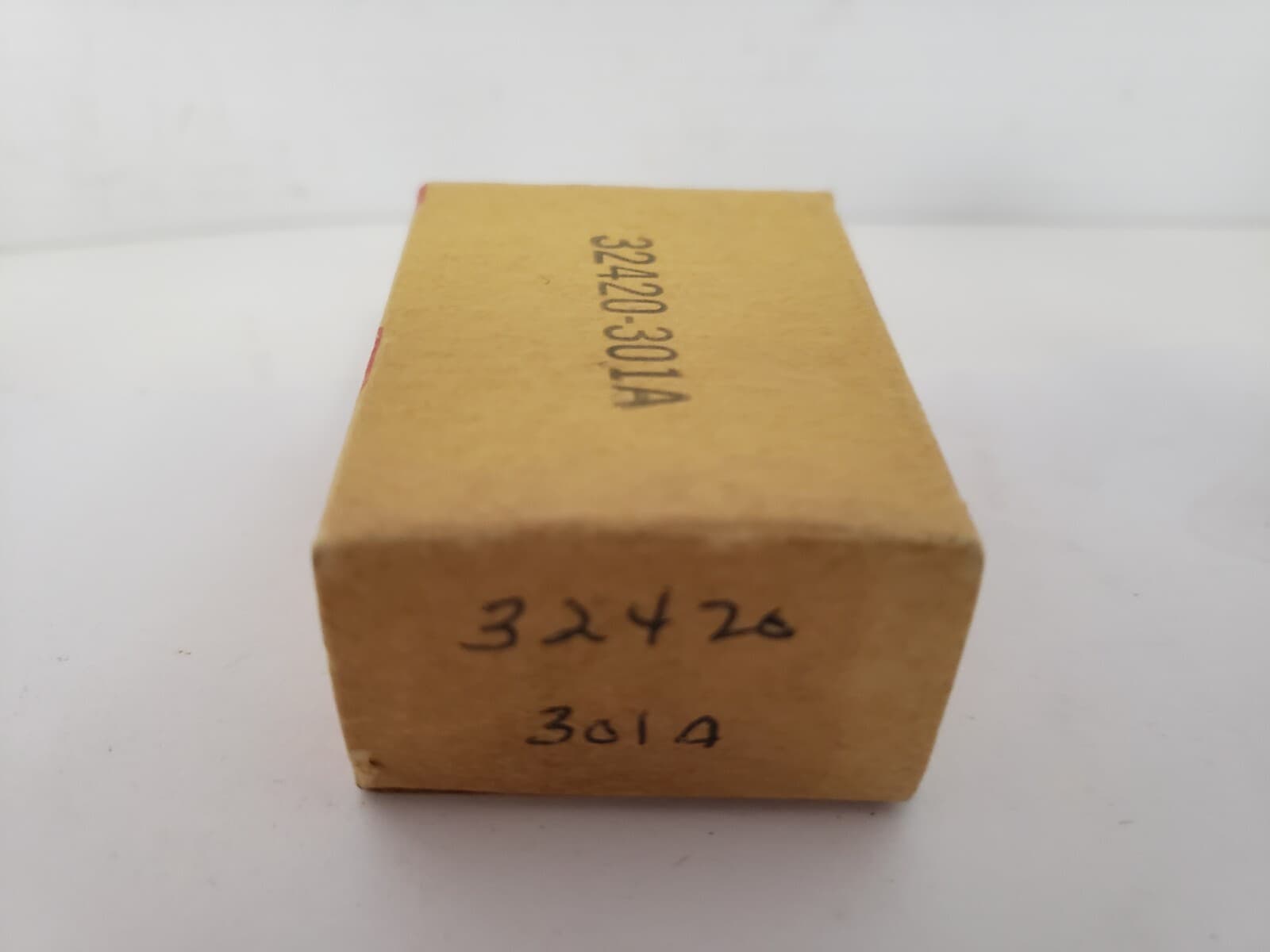 ARROW HART 32420-301A CONTACT KIT (LOT OF 3) NIB 4