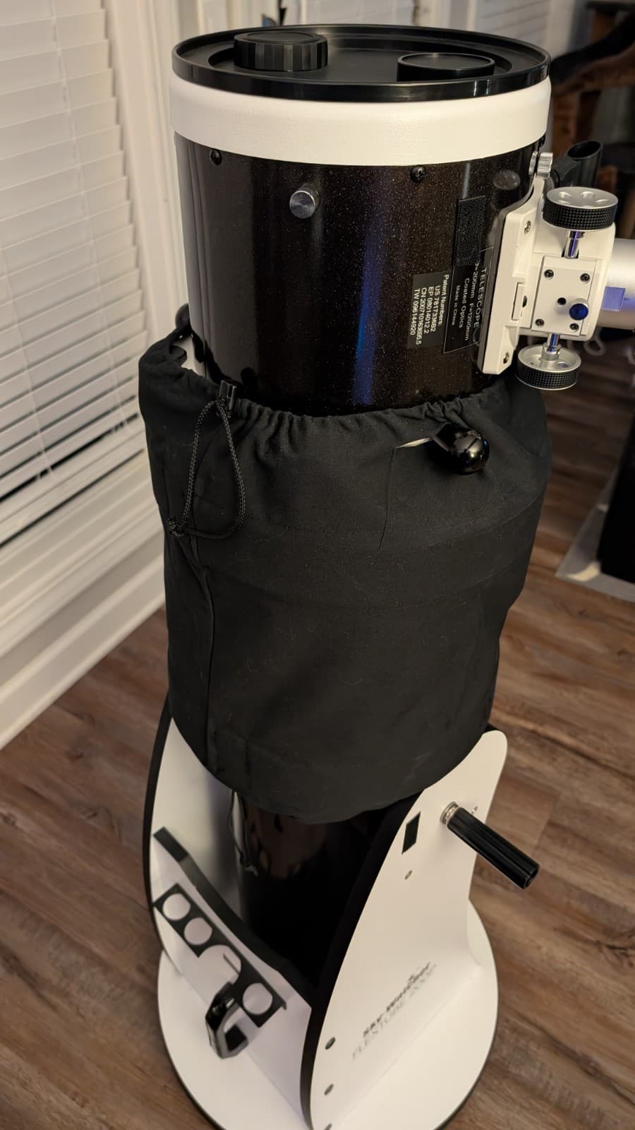 8 Inch Sky Watcher Flex Tube Dobsonian - Sky-Watcher S11700 200mm Telescope 5