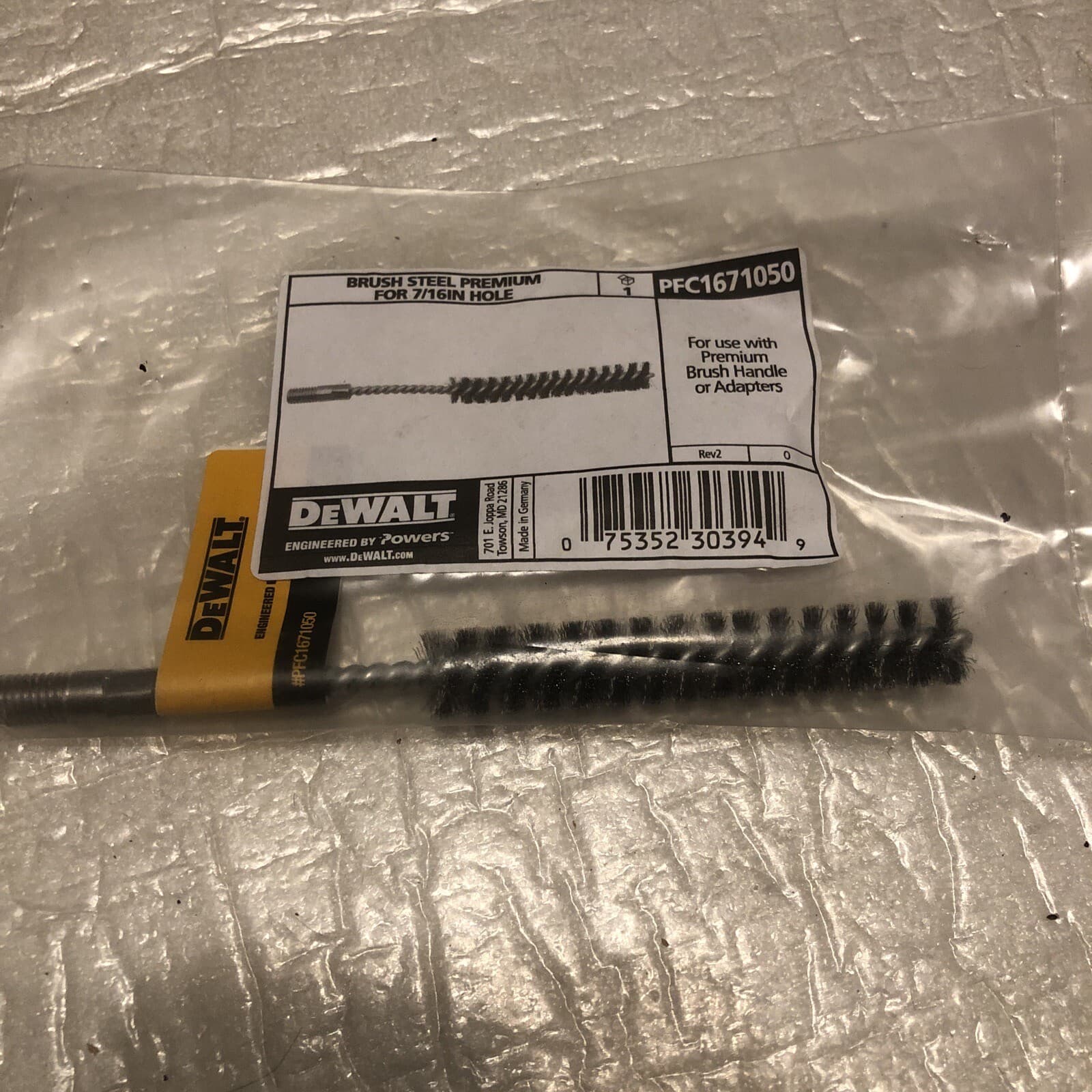 DeWalt Premium Steel Brush for 7/16" Hole 2