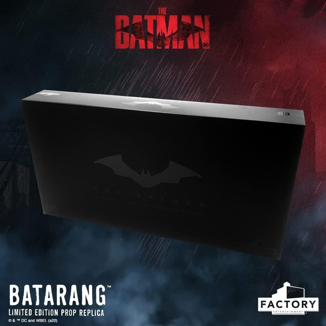 Factory Entertainment 1:1 The Batman Dark Knight Batarang Prop Replica