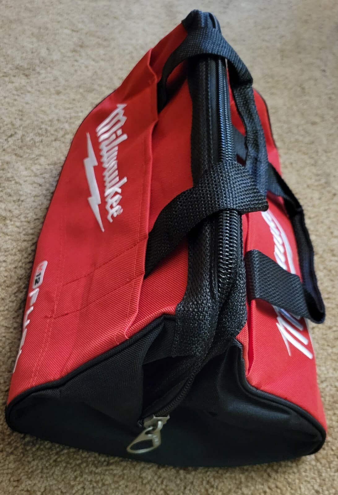 New Milwaukee FUEL M12 13" Heavy Duty Contractors Tool Bag M18 13" x 9" x 10" 3