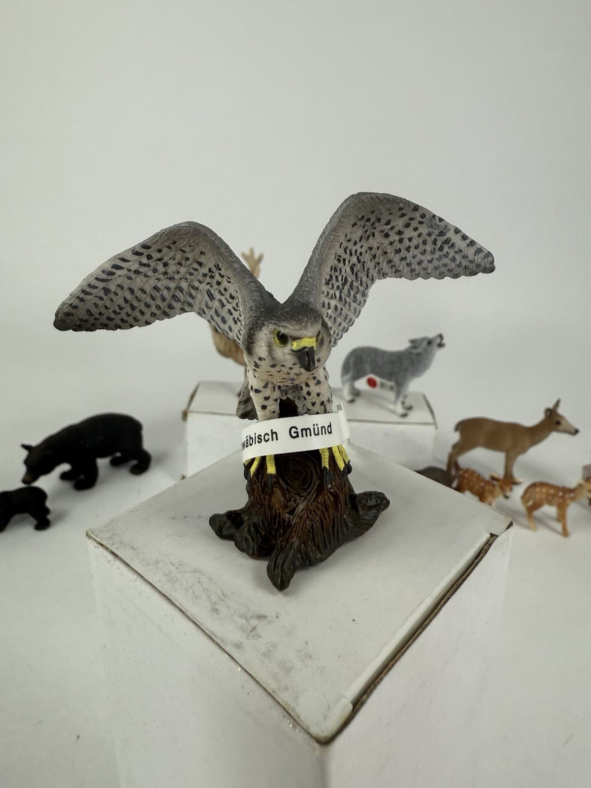 Schleich North American Forest Figurine Lot Wolf Deer Bear Raccoon Badger Hawk 4