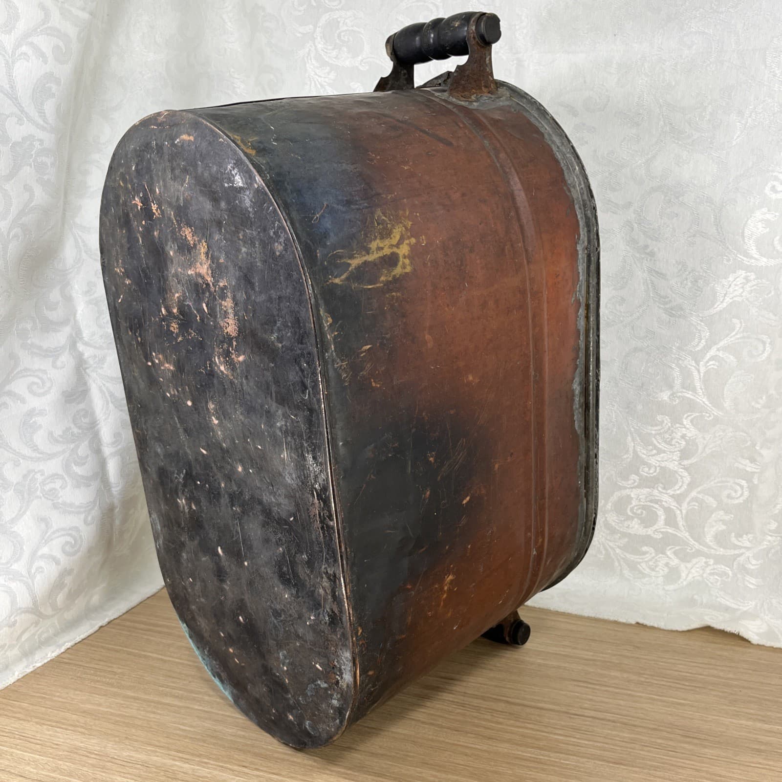 Antique Primitive Copper Boiler Wash Tub Pot/Canner Farm UNIQUE LID 26”L 5