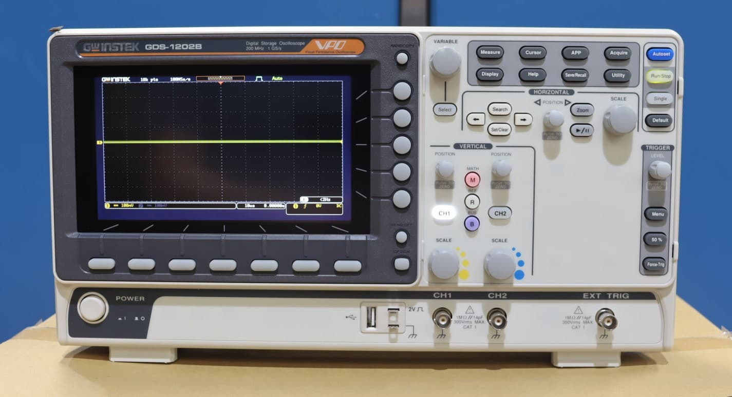 GW Instek GDS-1202B Digital Storage Oscilloscope 200MHz, 2-Channel, NEW IN BOX 2