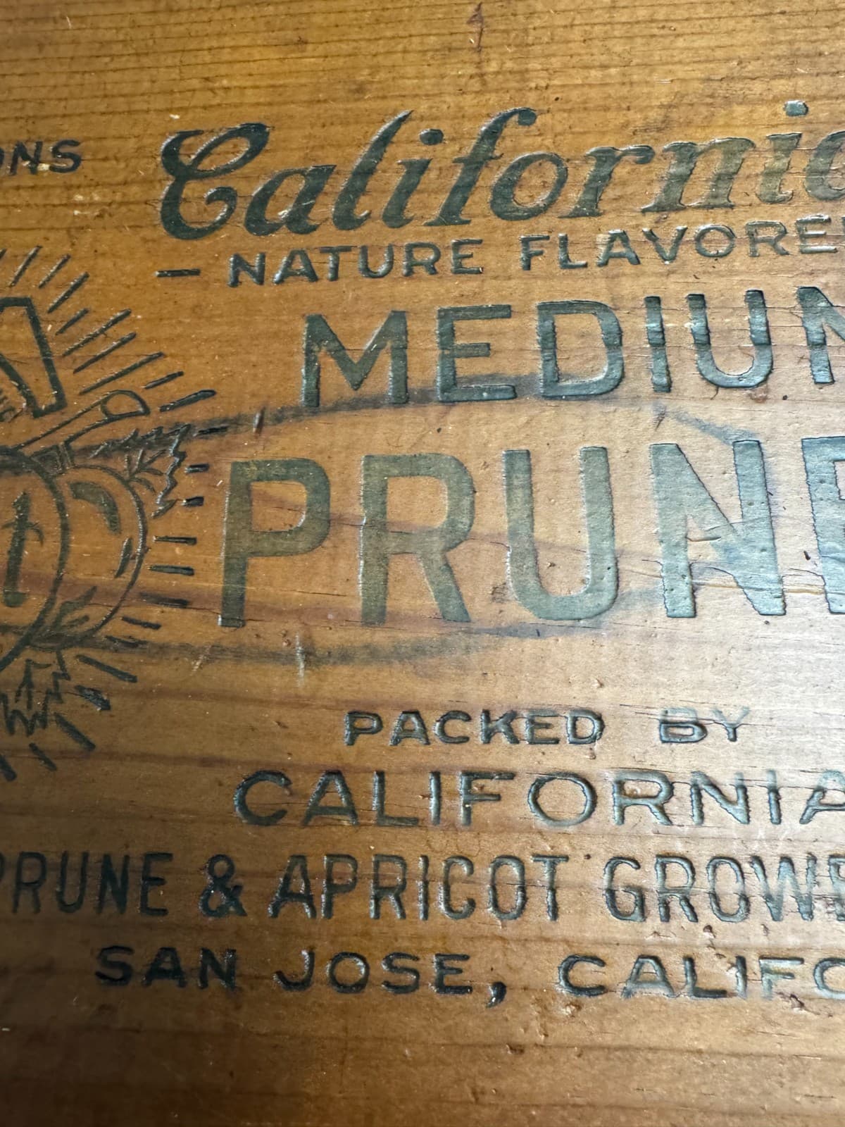 Vintage Sunsweet Prunes Wood Box side - California Prune & Apricot Growers 4