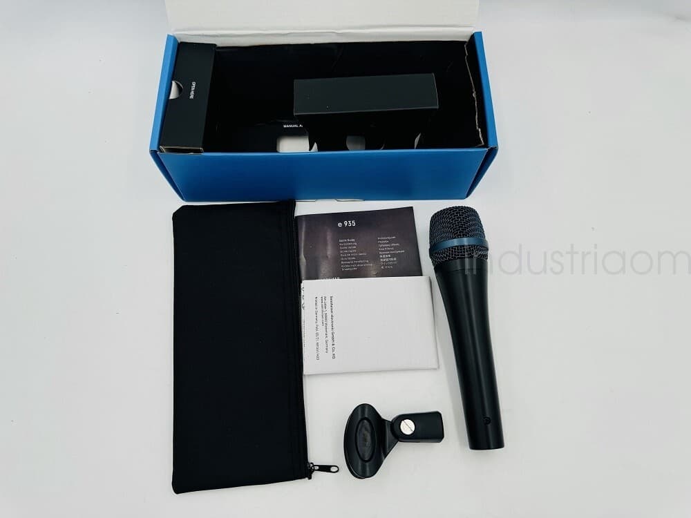 Sennheiser E935 Dynamic Vocal Performance Handheld Microphone Cardioid Black 5