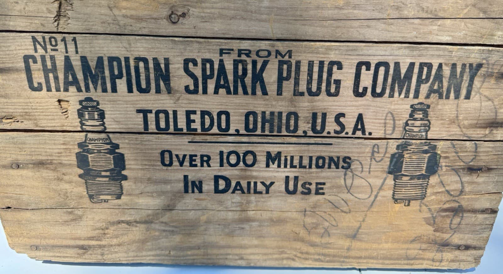 Very Rare VINTAGE ANTIQUE Champion Spark Plugs Wood Shipping Crate Advertising 2