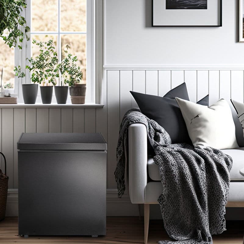 1.8 cu.ft Garage-Ready Chest Freezer with Temperature Controls 6