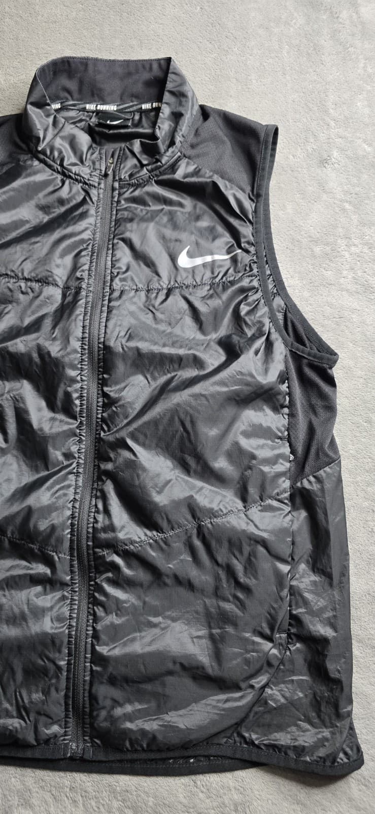 Nike Running Vest Mens Medium Black 689475-010 Insulated Lightweight Reflective 3