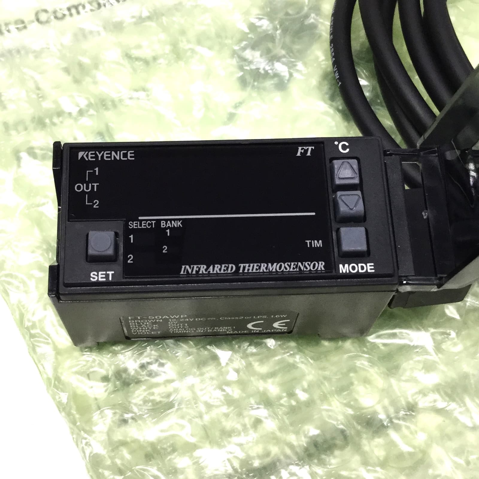 Keyence FT-50AWP Digital Infrared Temperature Sensor 12-24VDC, PNP, 4-20mA 3