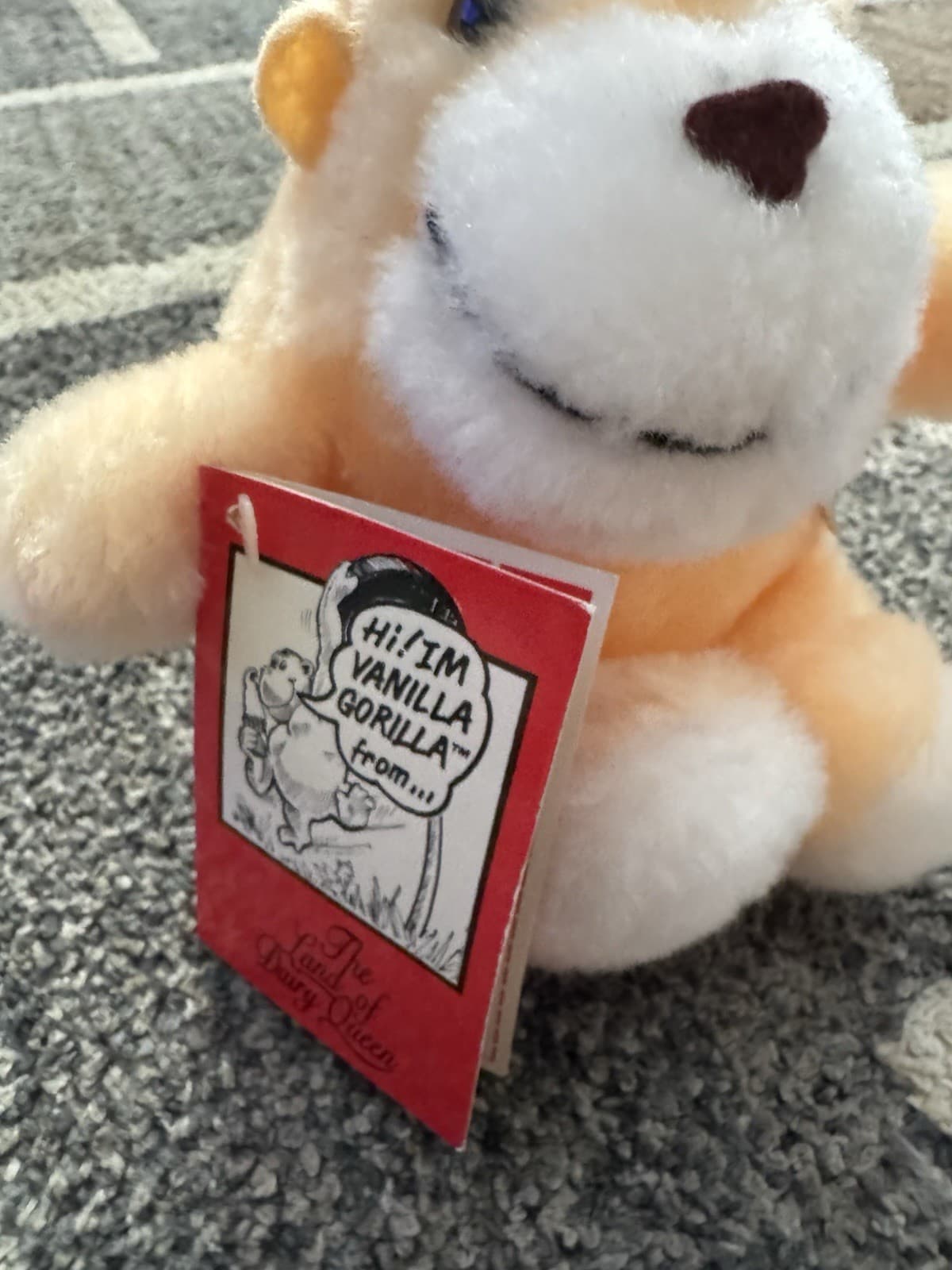 Vintage Dairy Queen Vanilla Gorilla 1986 Plush Toy 3