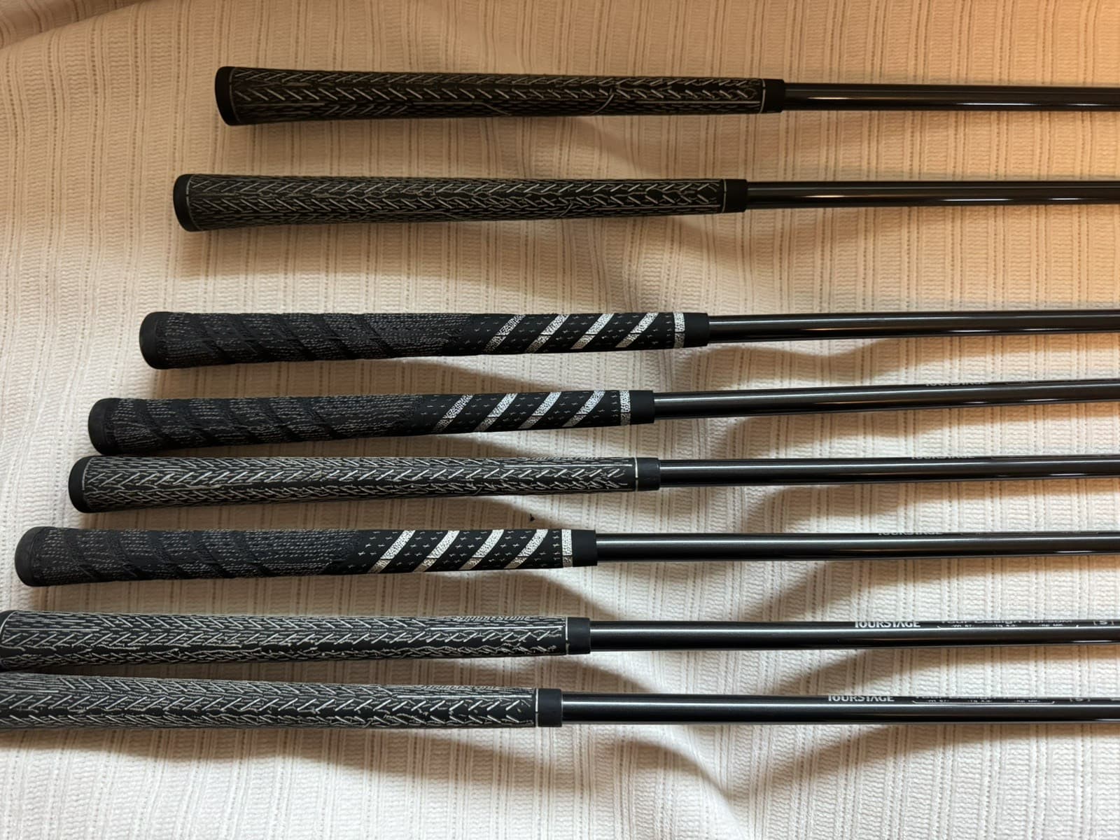 Bridgestone TOURSTAGE TS-202 Iron Set 8pcs 3-Pw S flex TourStage TDI-50M shafts 3