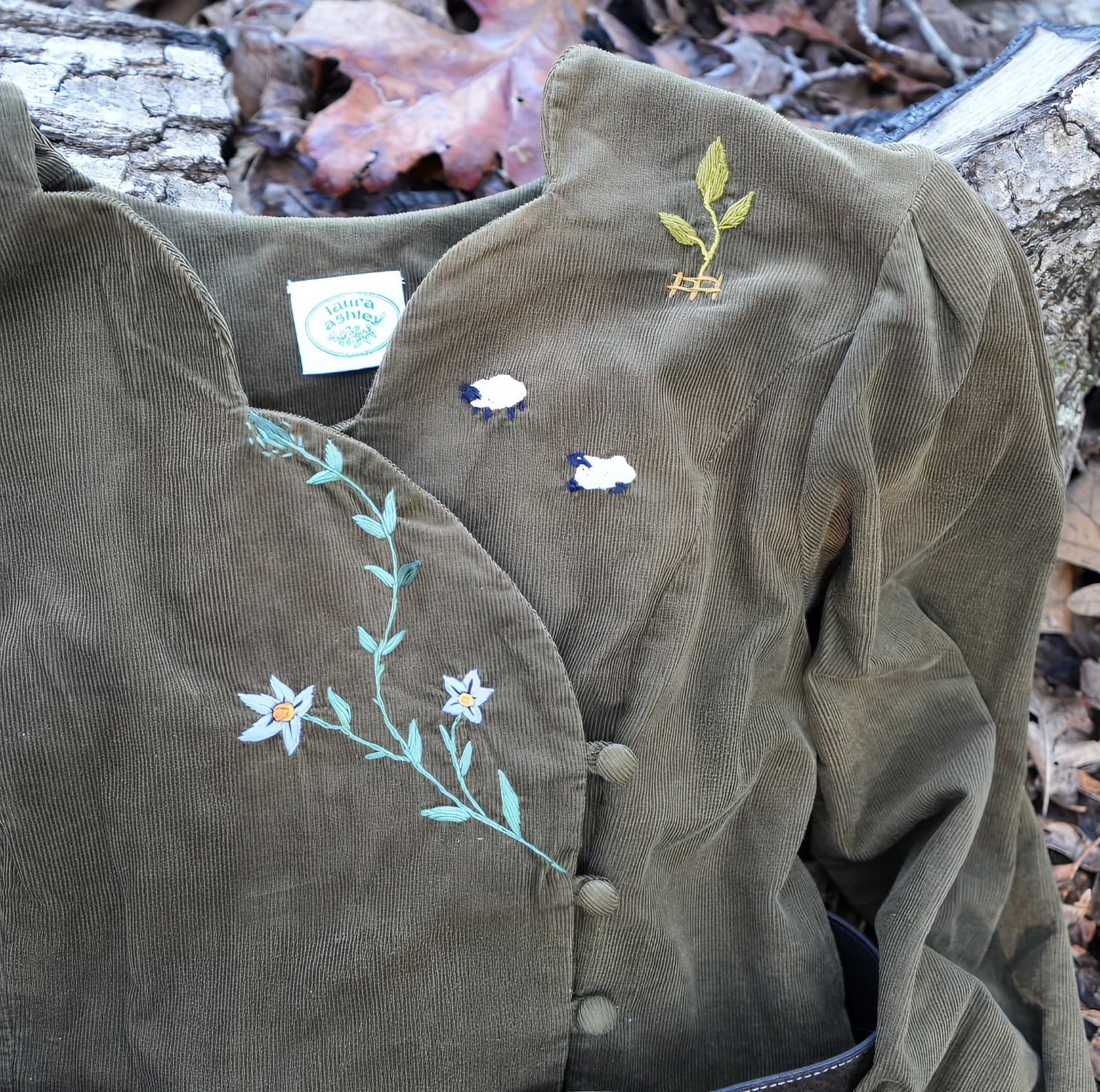 Vintage Olive Dirndl with Belt Oktoberfest Bavarian Tyrol Dress Size L 14 EU 44 2