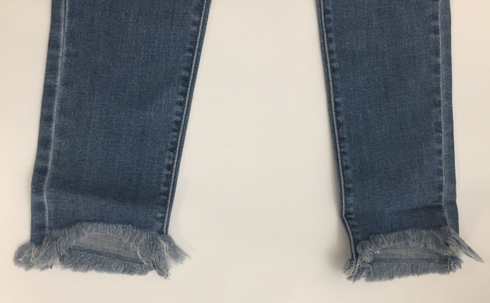 Levi's Wn's Sculpt soft 721 High Rise Skinny Jeans size 2 Short  26W x 28L Levi 4