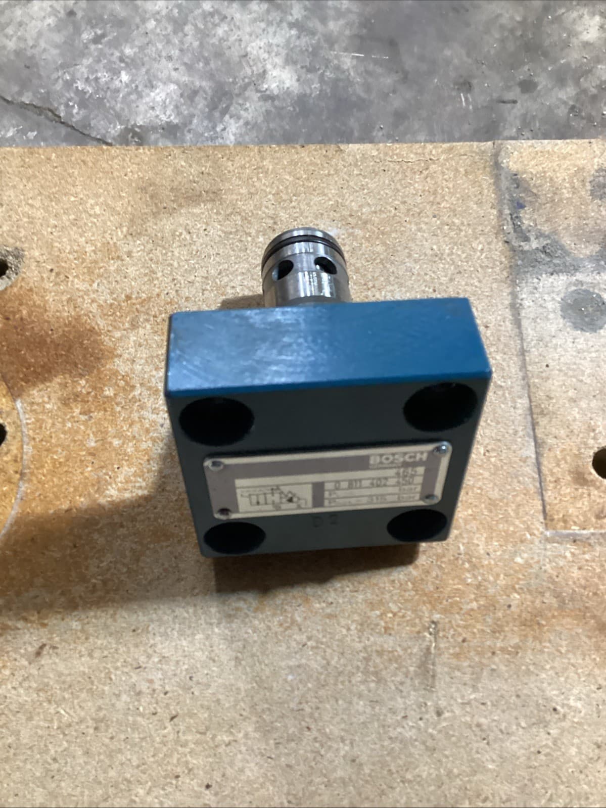 BOSCH Valve 0 811 402 450 Used 2